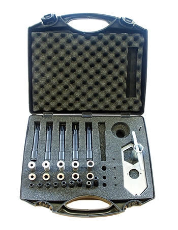 CASE WITH ASSORTED ACCESSORIES